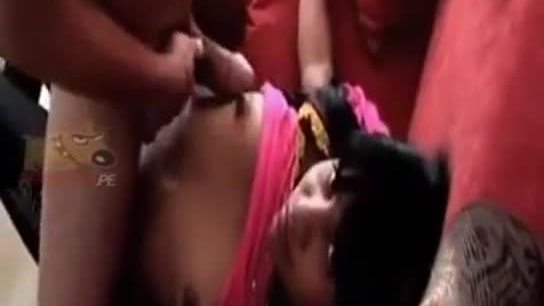 Hembra colegiala inocente y de rico culo